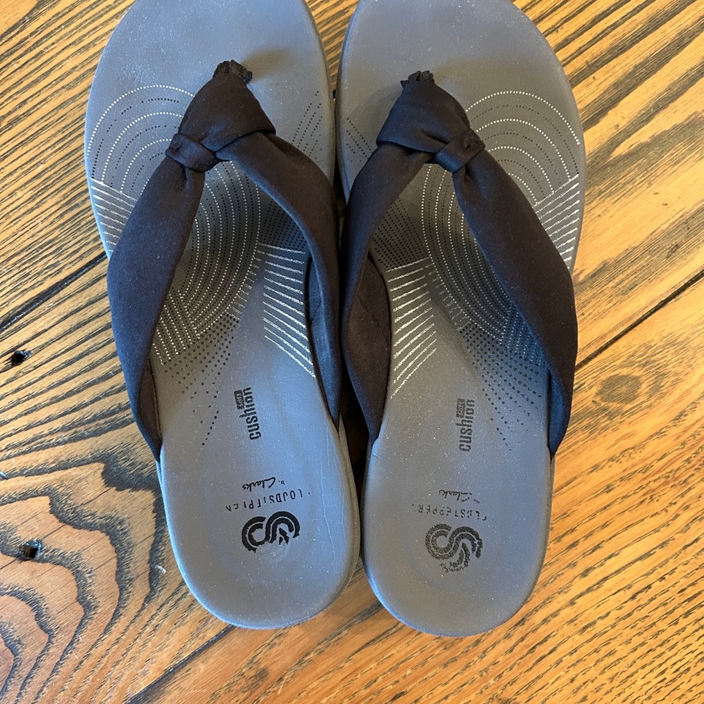 Clarks Cloudsteppers Women's Black Sandals, Size 7